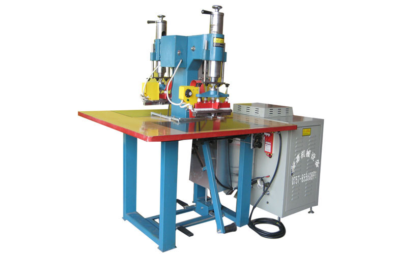 雙頭腳踏式高周波機(jī) 雙頭腳踏式高周波機(jī)